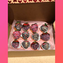 Load image into Gallery viewer, Chocolate covered strawberries
